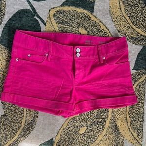 Lilly Pulitzer Pink Jean Shorts with Bold Color and Denim Style